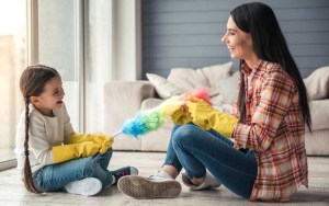 How to balance motherhood with cleaning