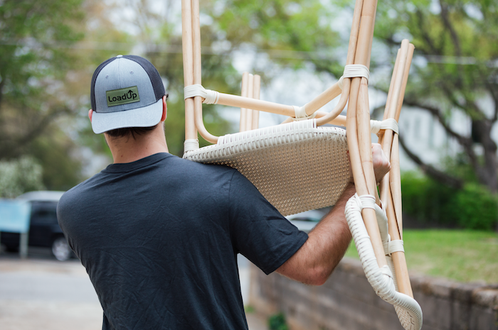 LoadUp provides fast and affordable clothing removal services